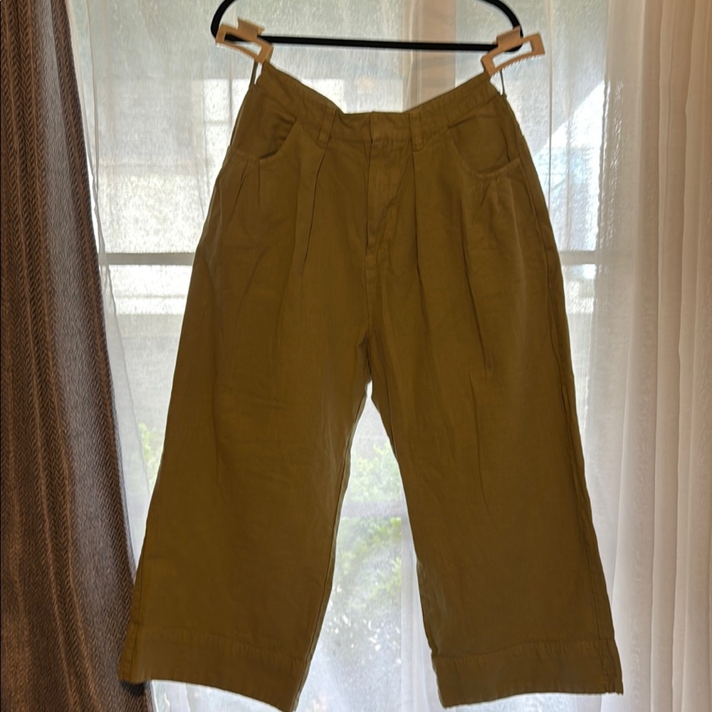 Free People Green Capri Pants High-Waisted Relaxed Fit